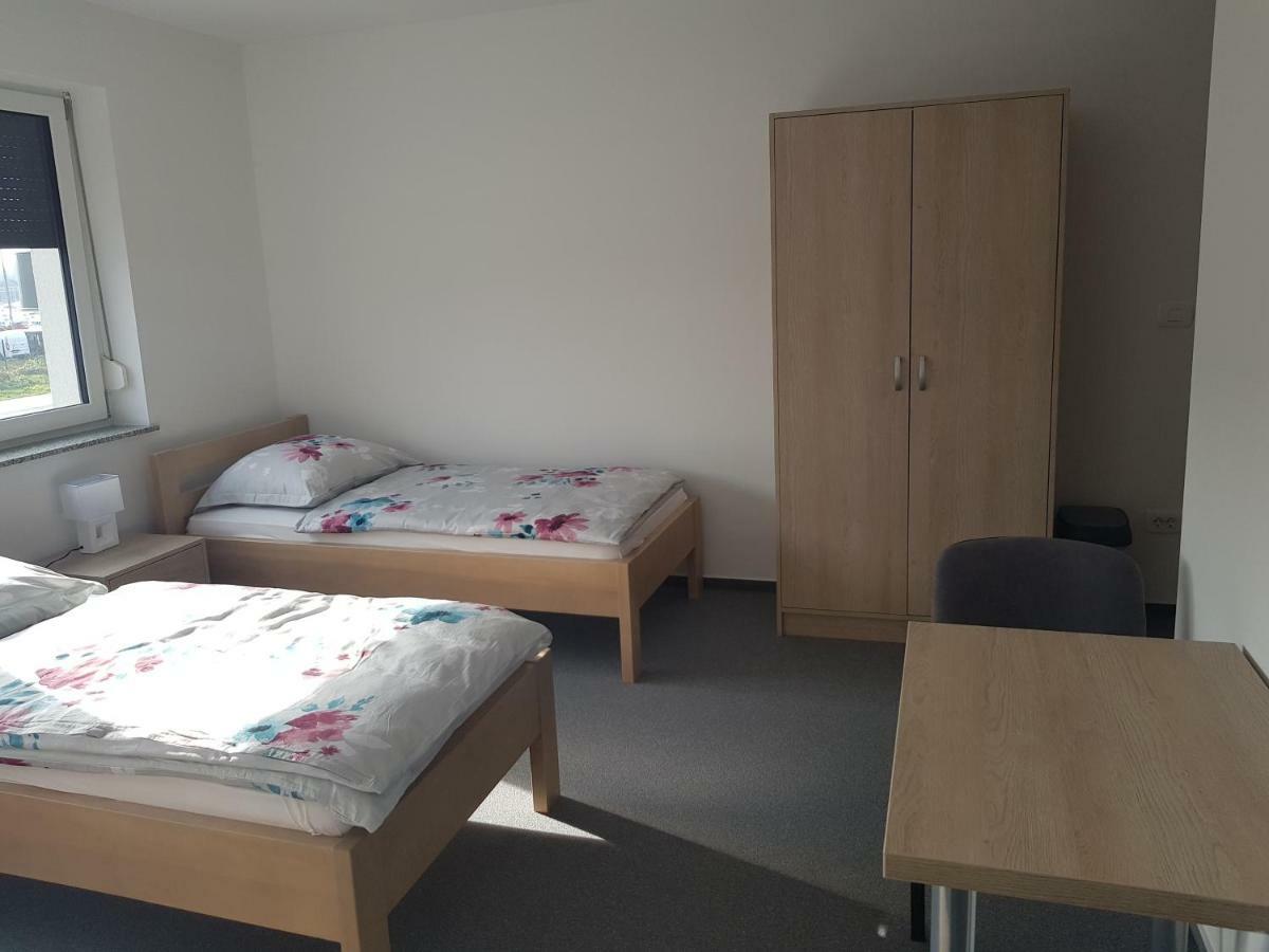 Apartmaji Jankovic Logatec Kültér fotó